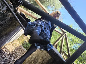 Worship my feet outside