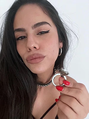 As soon as your wife leaves, you will fall at my feet.