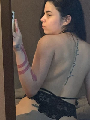 If you want to see more of me visit my free OF😉