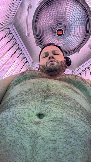 Hairy daddy at your service