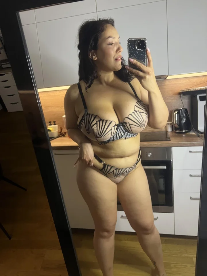 Wanna fuck me so hard I can’t walk tomorrow?