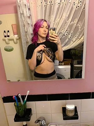 Good afternoon yall! First time posting here, cute sub!