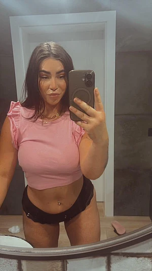 mommy is up for play night xx hit me up