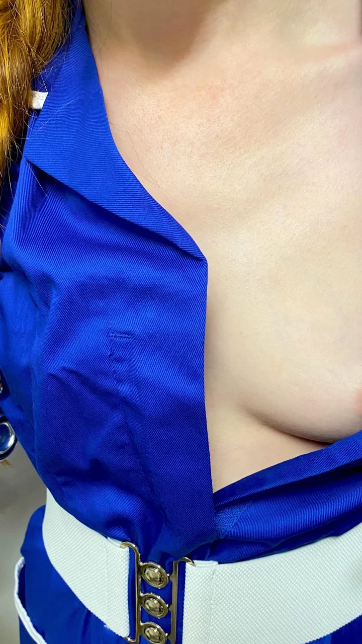 Open clothes picture of The Shy Ginger 👩🏻‍🦰