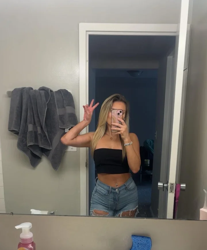 Let’s chat teehee