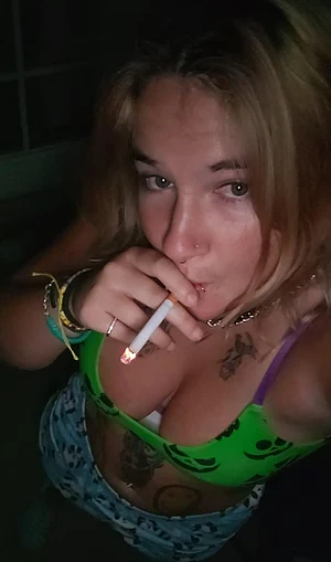 I'm ready to feel the smoke directly in my throat f21