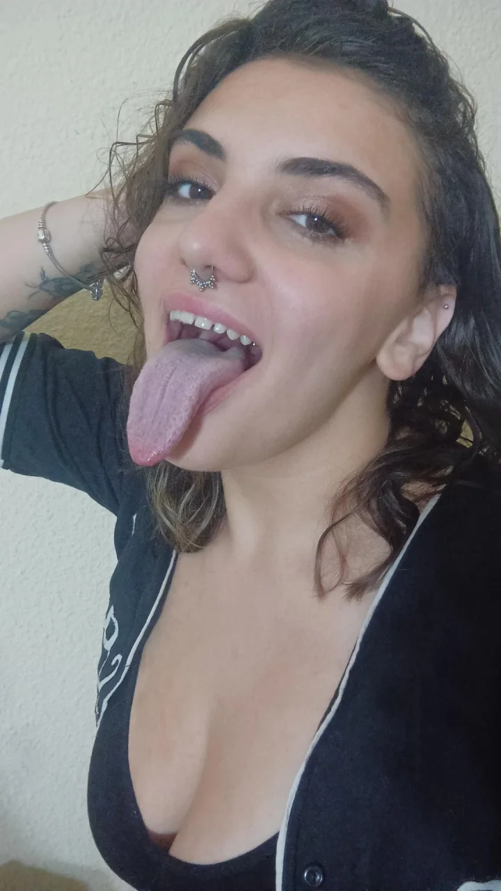 Open clothes picture of Curvy Sasha🤎