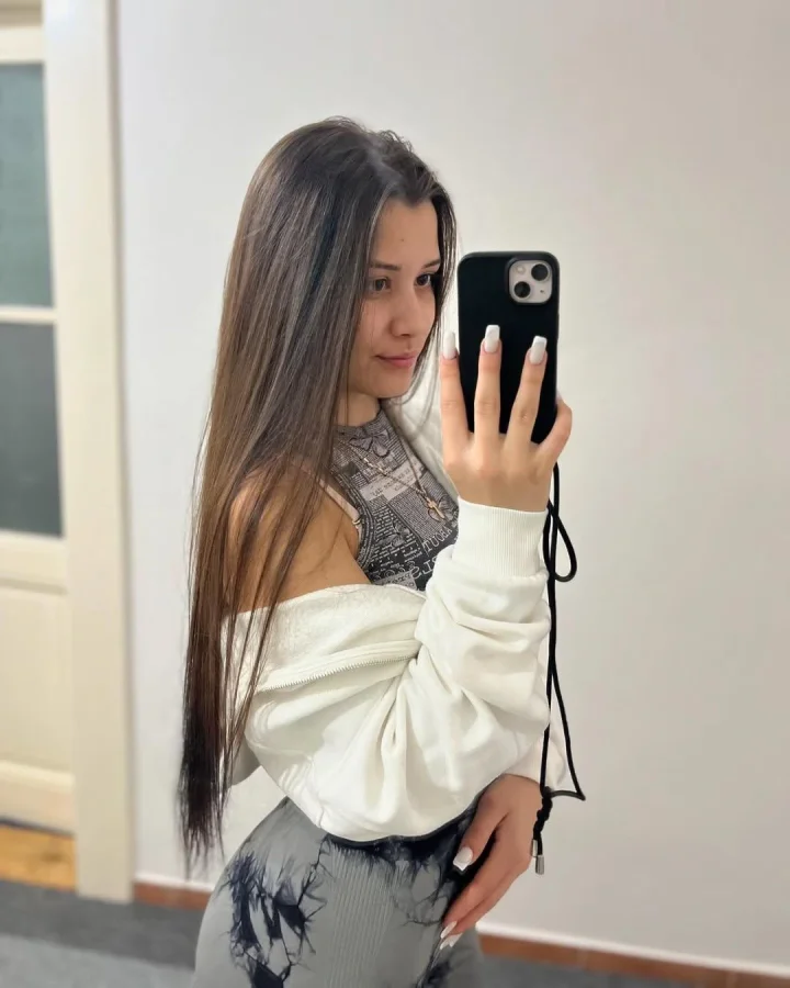 Clothing cutout picture of SEXTTINGHOT💦🔞