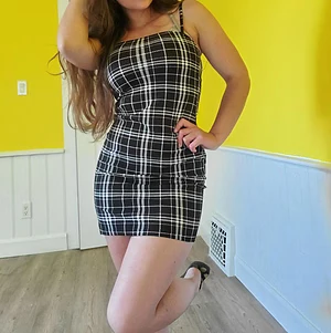 Wanna see what this tiny babe looks like under this?