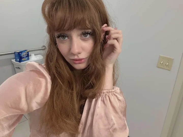18F waiting for anyone to bend me over..