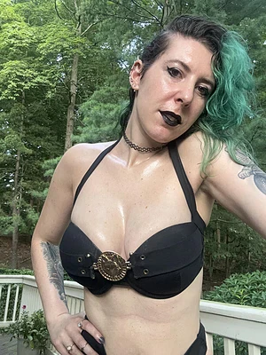 Busty punk