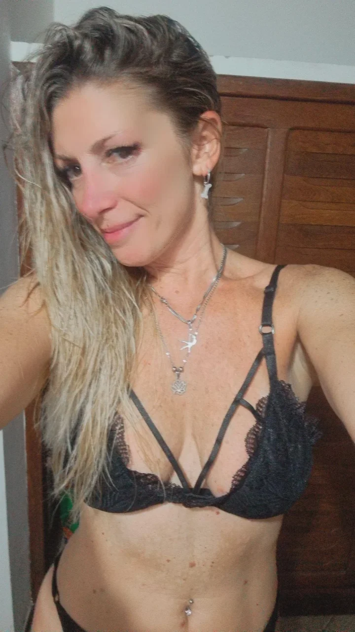 Do you like my new black bra?