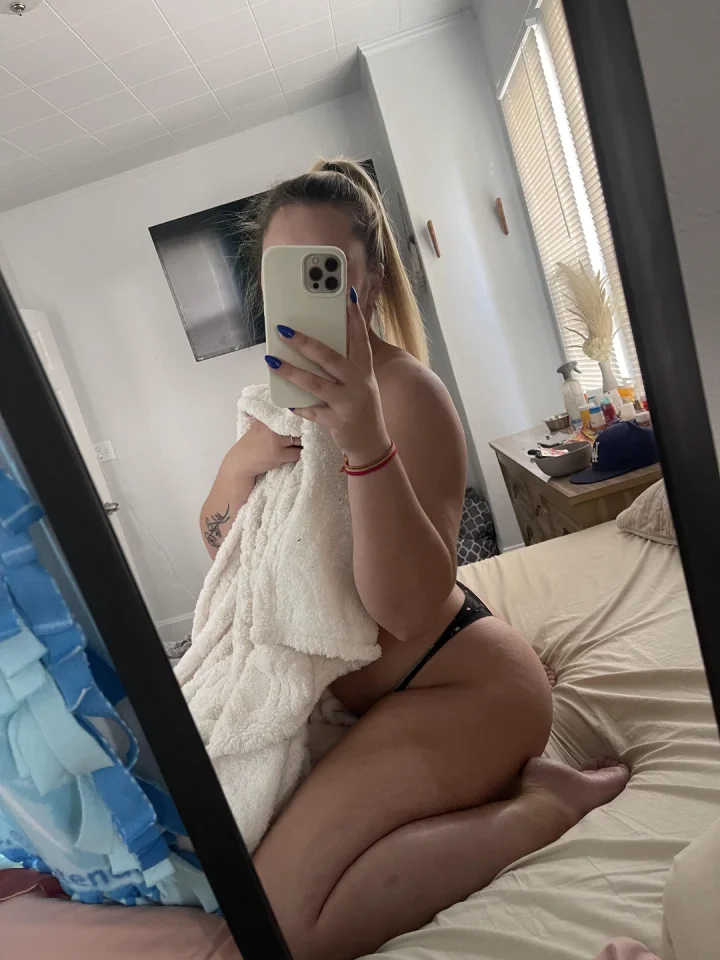 Are you bored? Let me help you🤭