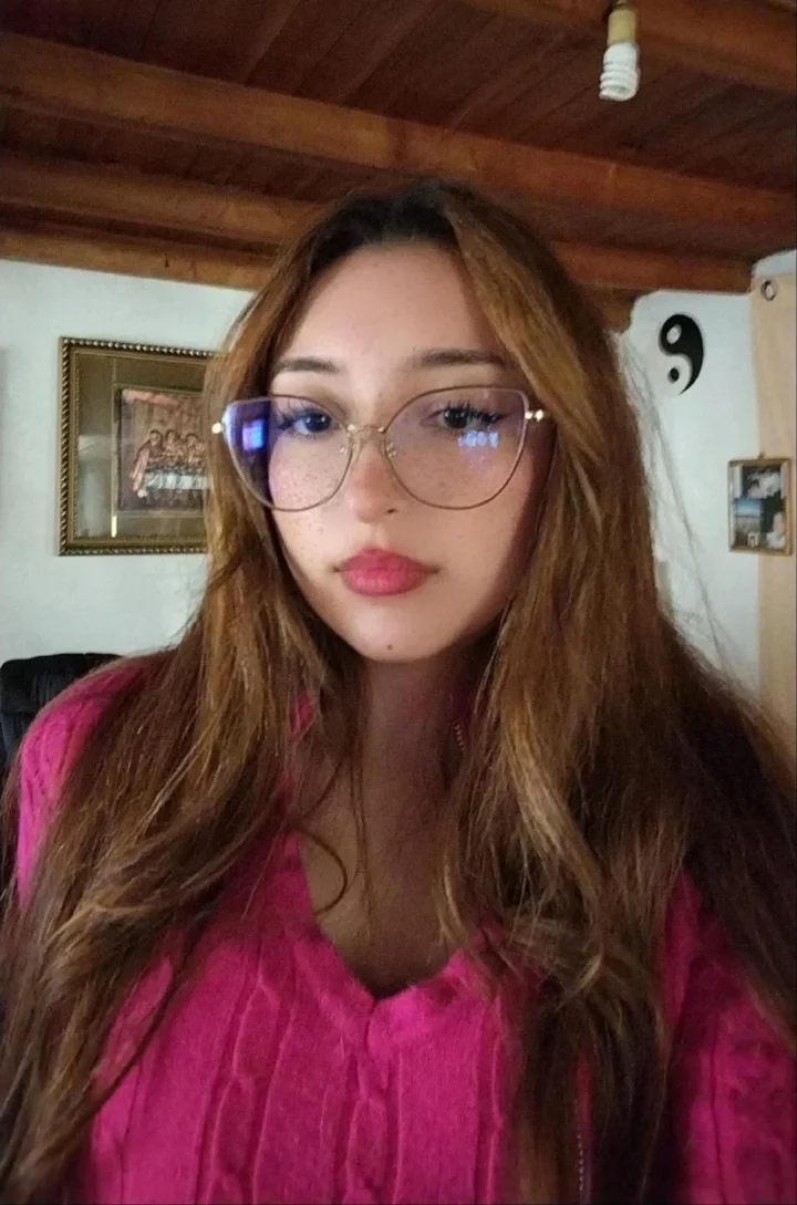 Ribbed shirt picture of Ignacia Quiroz