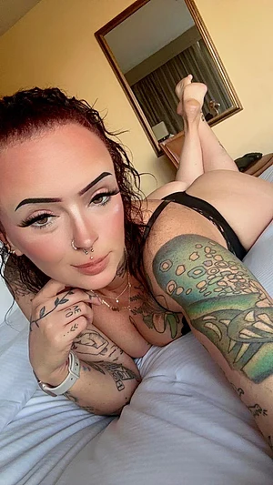 Had a little fun in a hotel over the weekend, come to my page and see what I did π