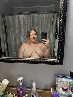 Is this a pretty bbw face for you? What would you wanna put on my face??
