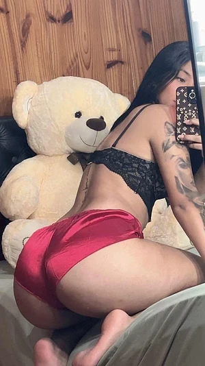 Short stack with a fat ass