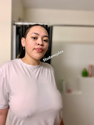 J1🌊🍄👩‍❤️‍💋‍👩's pic #3