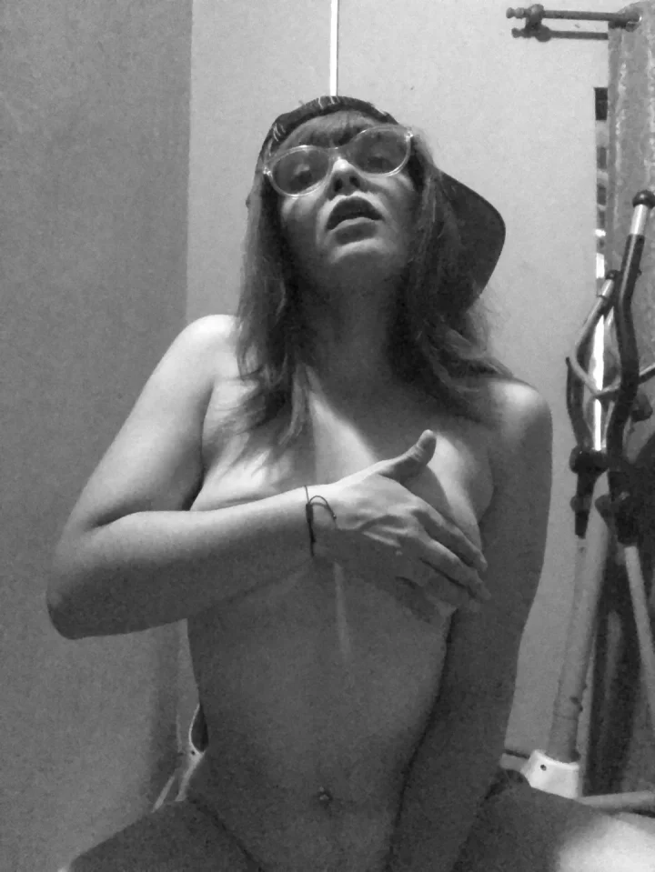 Greyscale picture of Goddess Moncherry 🧜🏻‍♀️VIP✨🔥