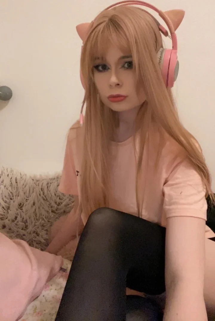 Small, Tight , Sexy its me 😈