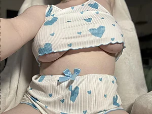 Underboob ☺️