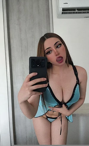 𝕁𝕌𝕃𝕀𝔼 Homewrecker 👸🏻's pic #31