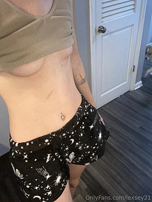 goddess lex🖤's pic #6