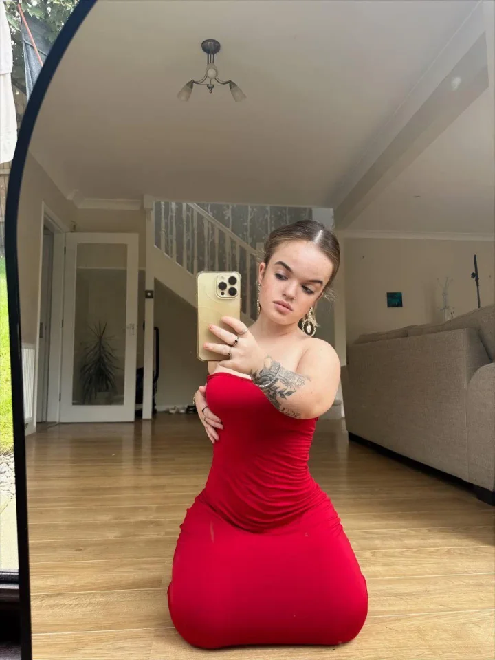 Let me drain your married cock while your wife prepares dinner any married man available who will take the risk for me?