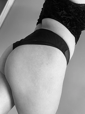 Mia Taylorr's pic #9