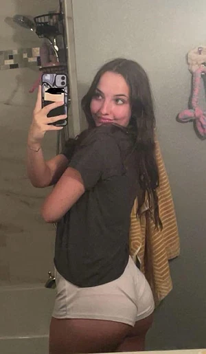 ass so fat it cant be contained