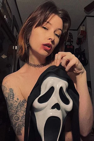 Let's get spooky and messy..