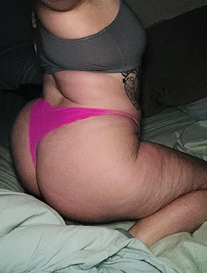 Thick Girlies Tuesday 😈😘🍑