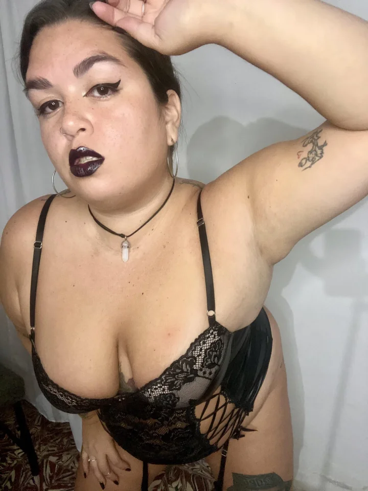 Do you like fat armpits or do you prefer thin ones?