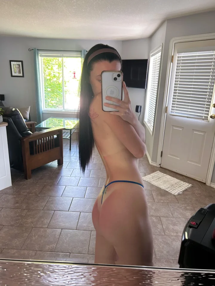 Even though im super sunburnt, I made 4 new self play videos fucking myself with my 8inch dildo for you horny babes 🫣