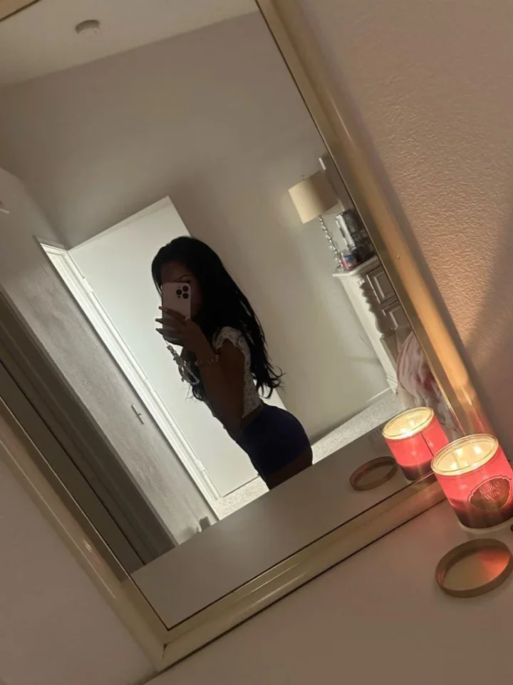 From side picture of Petite Ebony