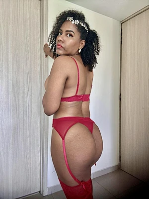 Red Lingerie… So good so hot