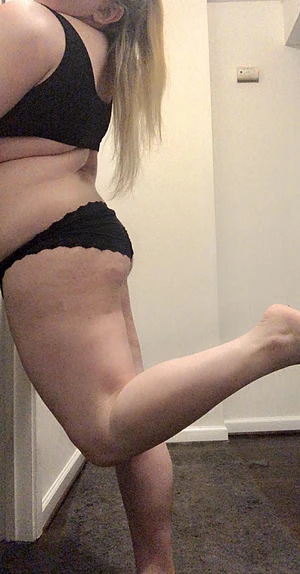 30 year old curvy blonde with DDD natural tits ready to play with you babe ;) message me on OF for free!