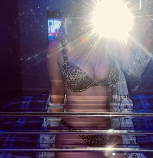 Do you like mirror selfies?