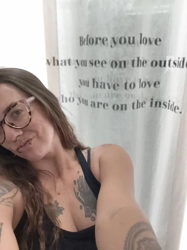 It’s my 39th birthday! Celebrate me by subbing to my OF!