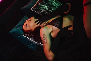 Come explore me 🤫💋😈