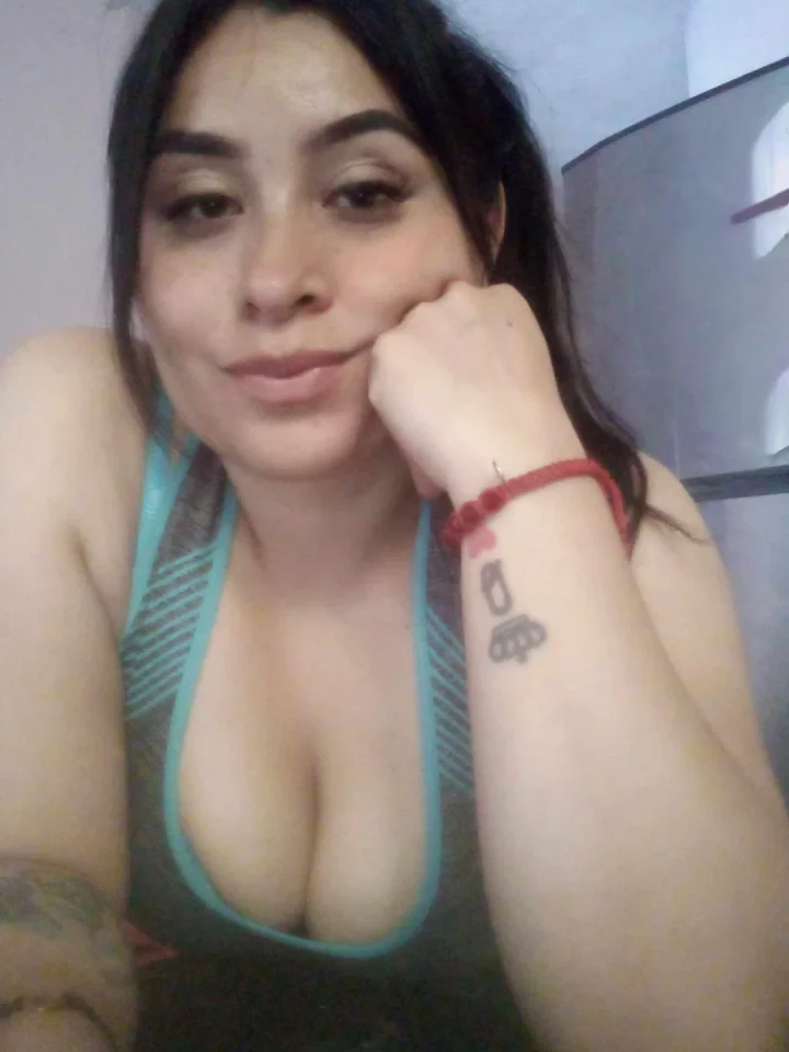 Jpeg artifacts picture of Mely 🔥 curvy latina
