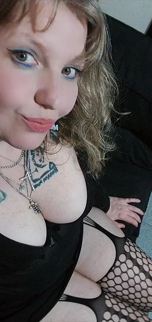 Im bored i want to play in my freepage