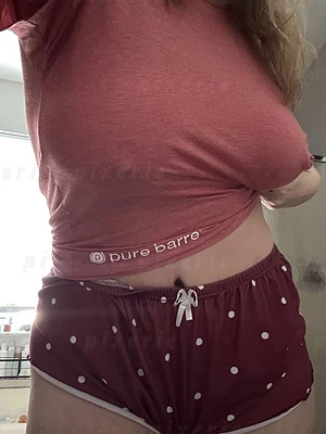 Saturday outfit. Perfect for a walk around the neighborhood