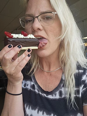 Do you want some cake?
