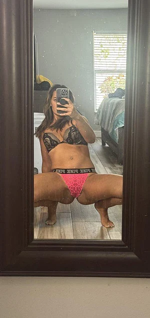 Your new fav slut