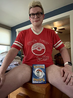 What’s behind this card? A rare Shiny Legendary waiting to be evolved.