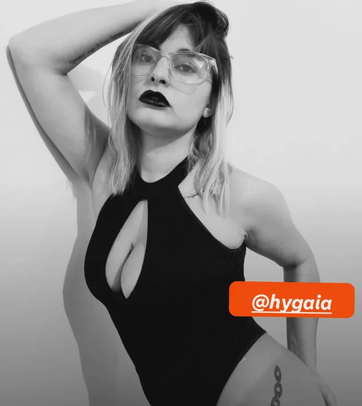 Greyscale picture of Gaia ✨️❤️‍🔥