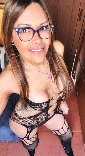 Alexia's pic #2