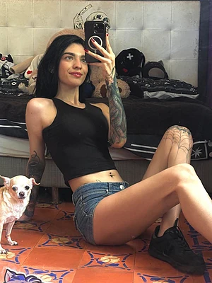 Your favorite slut is waiting for you Daddy