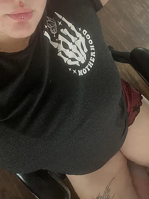 Give me the attention I deserve before I start throwing a fit